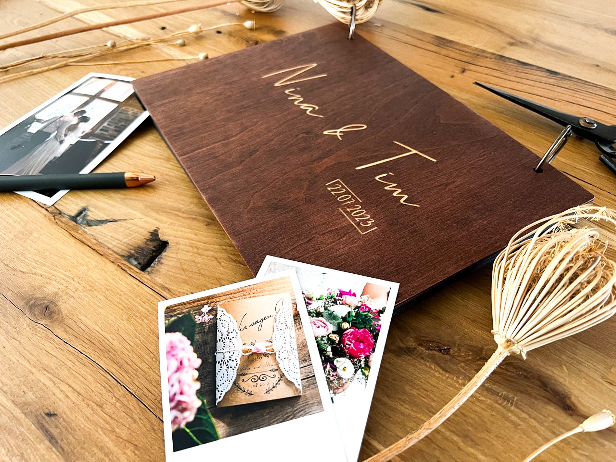 Gästebuch zur Hochzeit mit individueller Gravur Modern in verschiedenen Farben