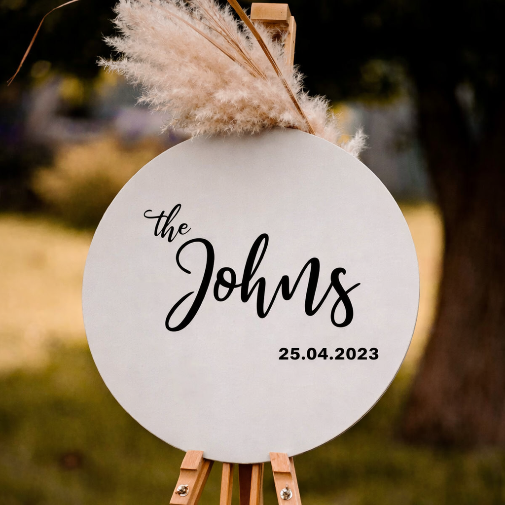 The "Nachname" Alternatives Gästebuch aus Holz