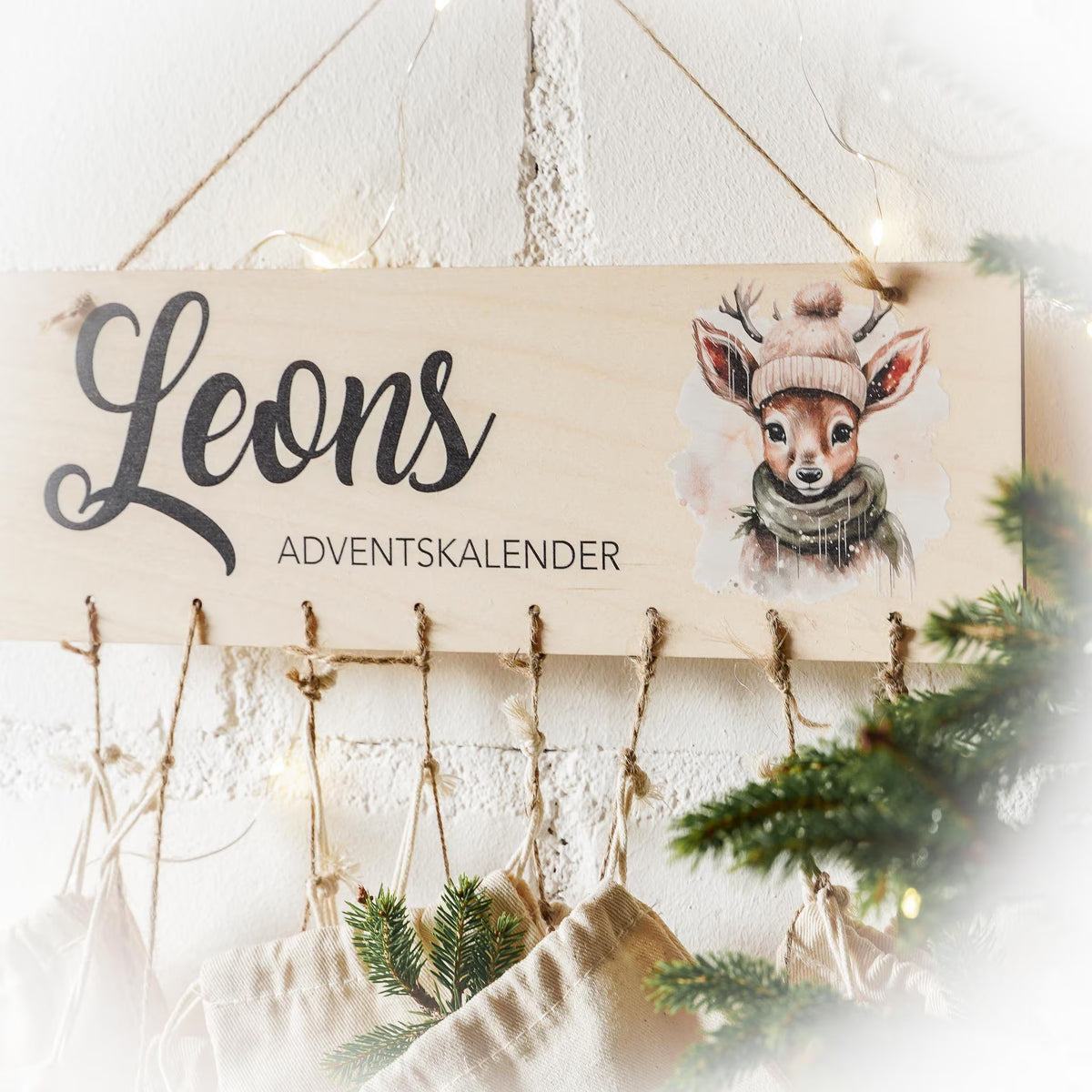 Personalisierter Adventskalender mit Tiermotiven, wiederverwendbar, zum selbst befüllen – 24 Säckchen & Holzschild