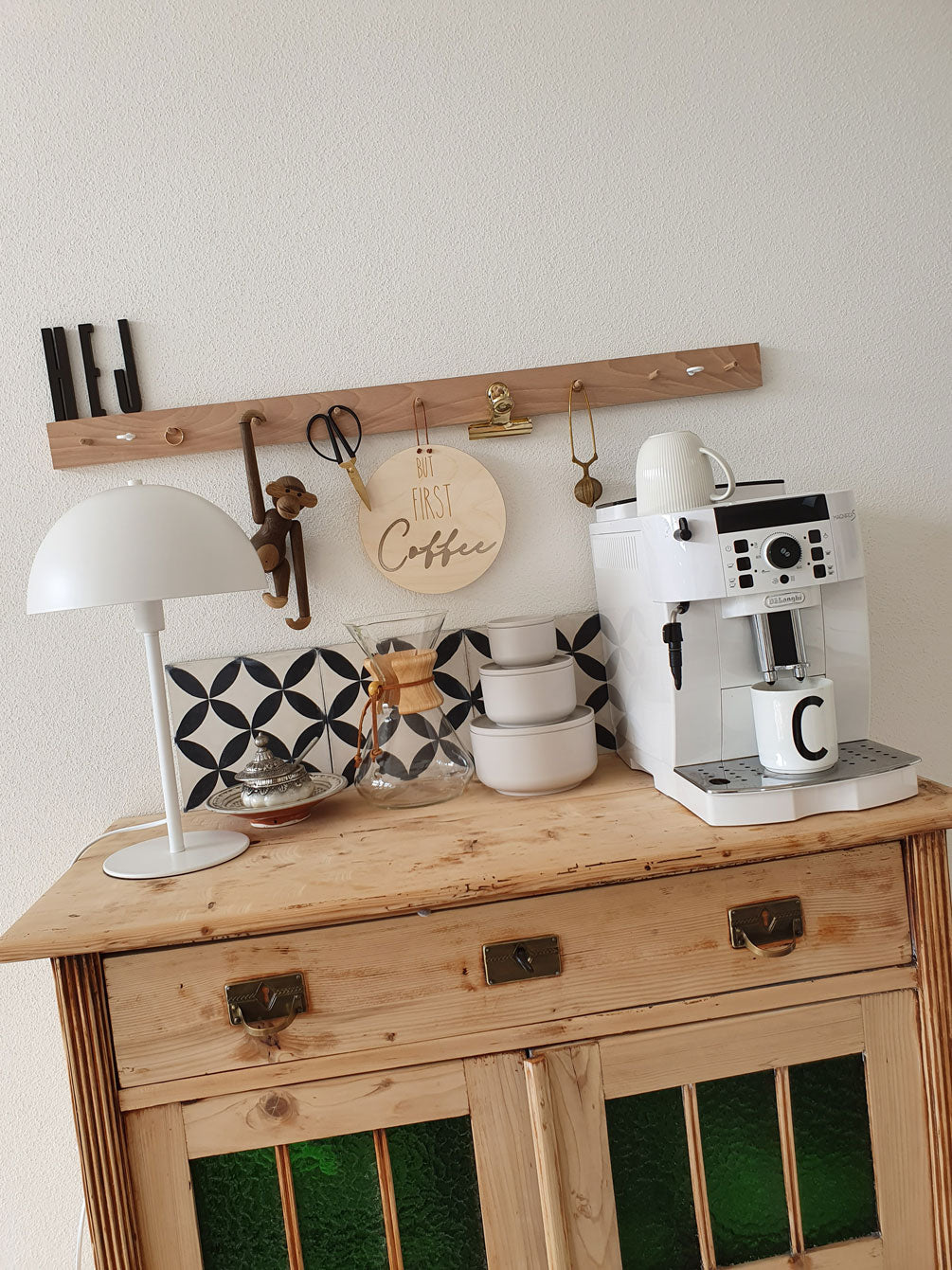 Holzschild "BUT FIRST Coffee"