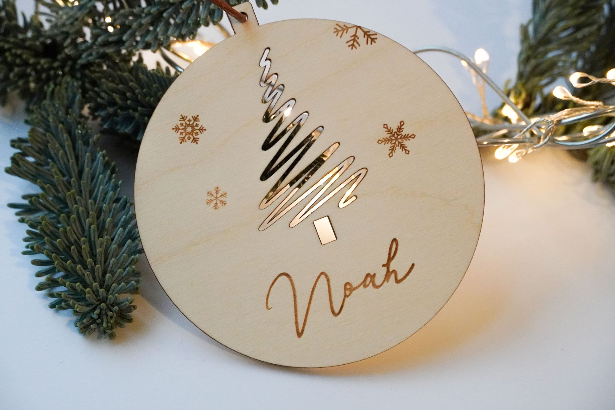 Weihnachtskugel Tannenbaum