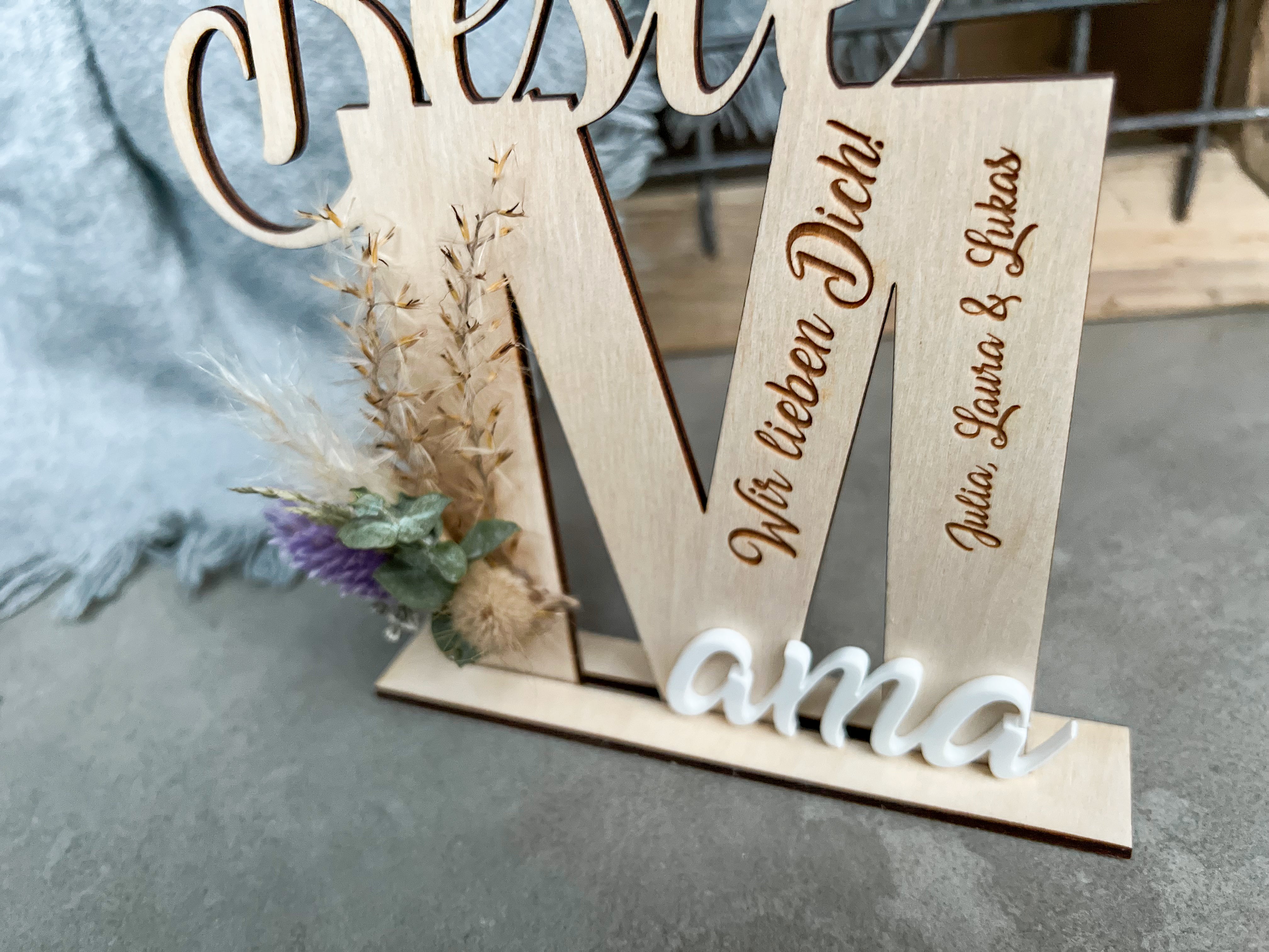 Holzaufsteller "Beste Mama" mit Trockenblumen