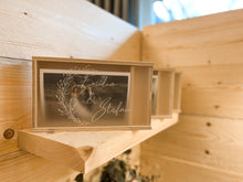 Laden Sie das Bild in den Galerie-Viewer, Holzbox für Hochzeitsfotos I Erinnerungskiste Hochzeitsbilder I Fotobox