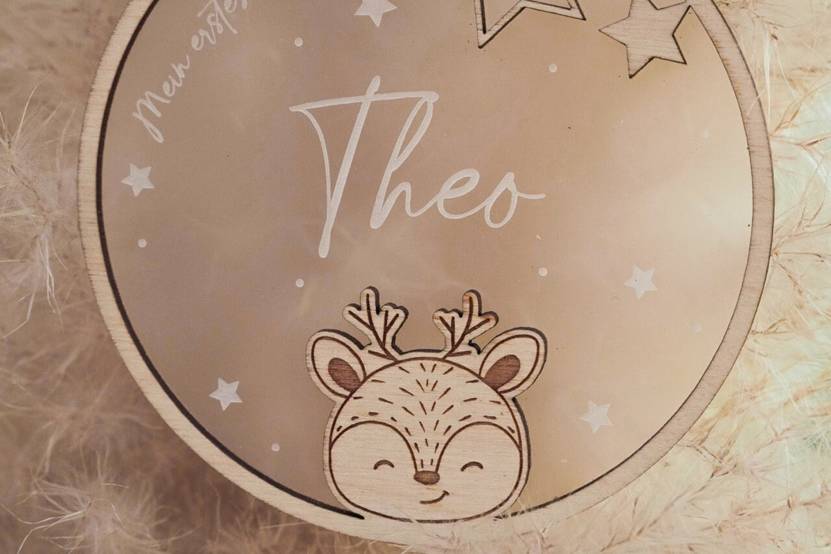 Personalisierte Weihnachtskugel Baby & Familie „Mein erstes Weihnachten“ mit Name & Datum – Milchglasacryl 10 cm –