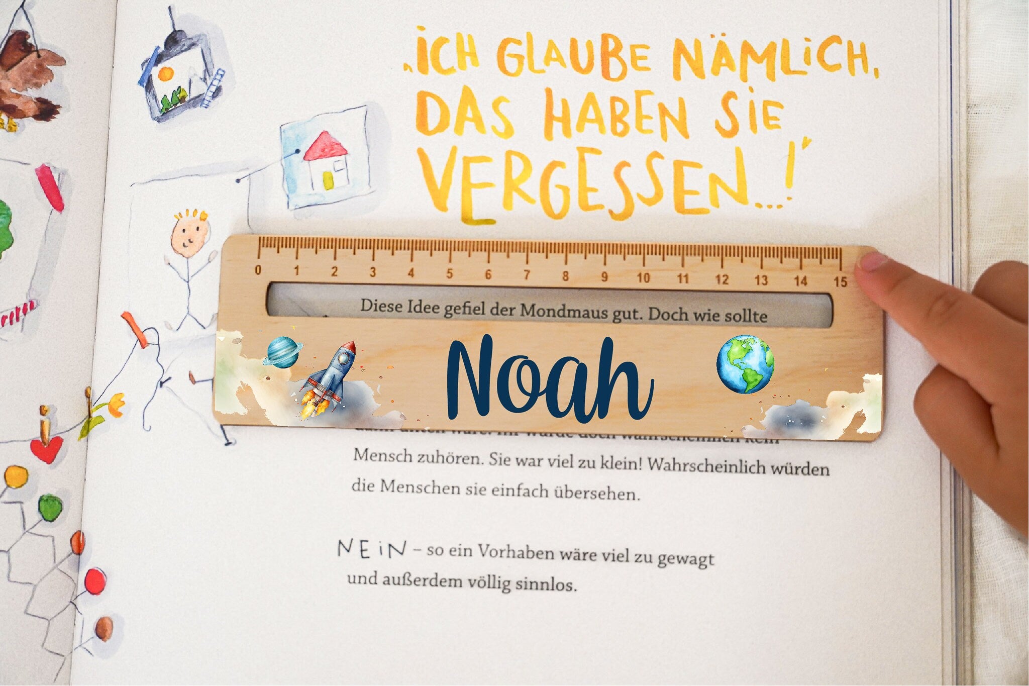 Lesehilfe mit Name, Holzlineal, Geschenk zur Schuleinführung