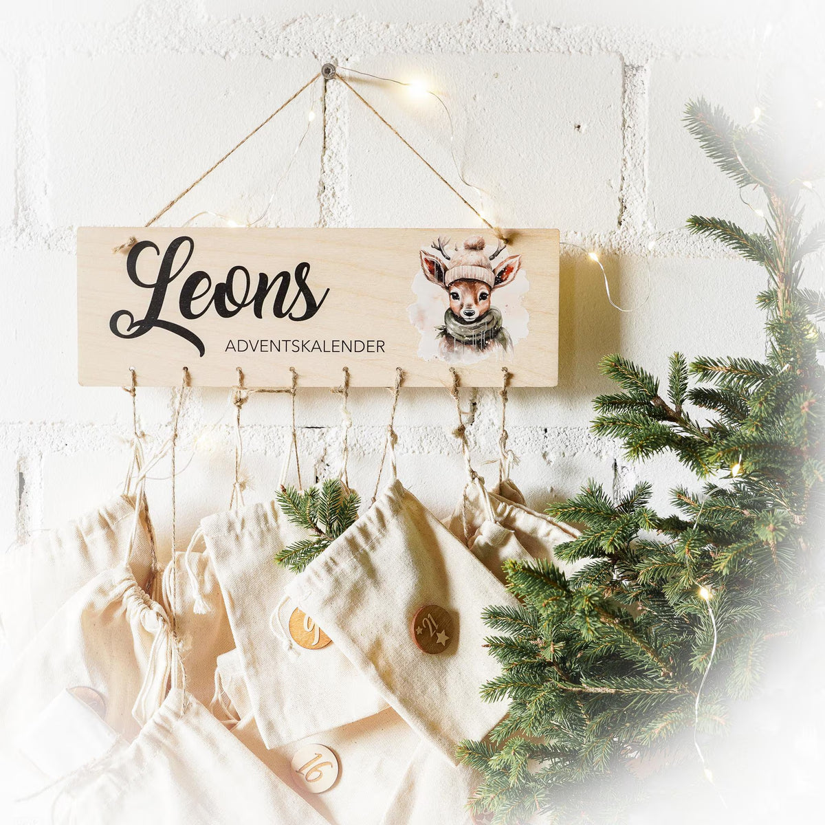 Personalisierter Adventskalender mit Tiermotiven, wiederverwendbar, zum selbst befüllen – 24 Säckchen & Holzschild
