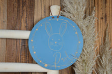 Laden Sie das Bild in den Galerie-Viewer, Personalisiertes Holzschild Kinderzimmer Babyzimmer